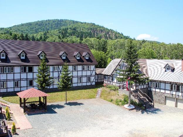 petit hotel gracey tomamu