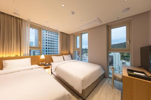 sl hotel myeongdong