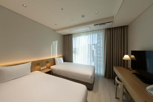sl hotel myeongdong