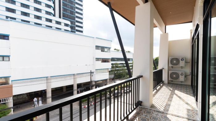 laoteng boutique hotel
