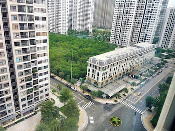 vinhomes grand park serviced apartment