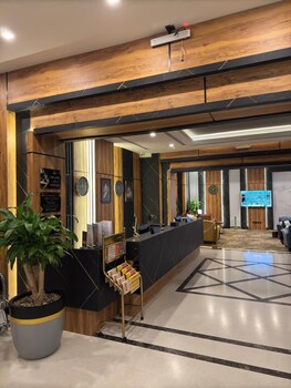 swat serviced apartments 5