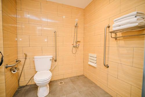 kingston hotel 10 at bukit jalil