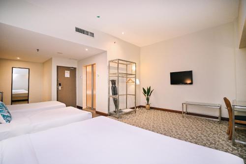 kingston hotel 10 at bukit jalil