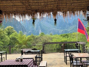 Ban Laos Guesthouse,,3 star
