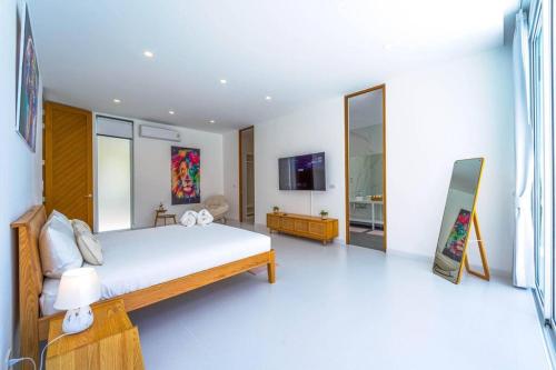luxury villa at palm hills golfclub ph4a