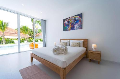 luxury villa at palm hills golfclub ph4a