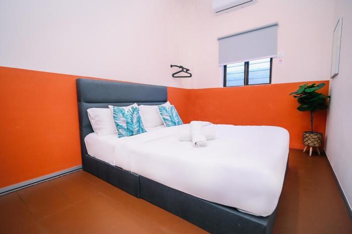 swing and pillows 75 chulia st georgetown penang