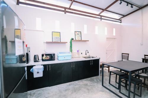 swing and pillows 75 chulia st georgetown penang