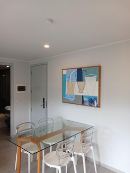 2br apartment t2 717