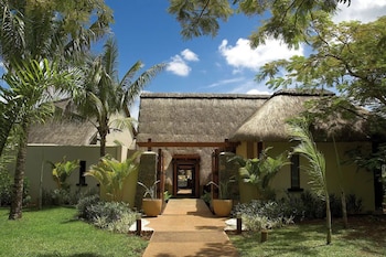 jacaranda pool villas with maritim 5 star beach resort access