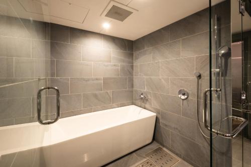 quintessa hotel osaka umeda comicandbooks