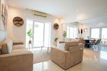 Maison Miraj,,3 star