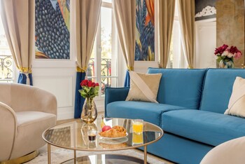 merveil luxury suite marais republique
