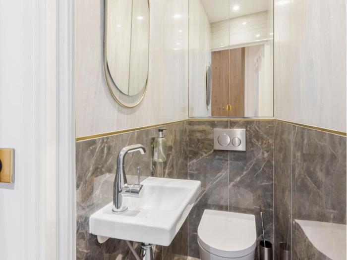 merveil luxury suite marais republique