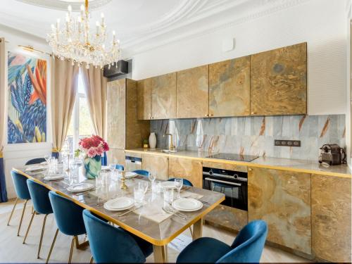 merveil luxury suite marais republique