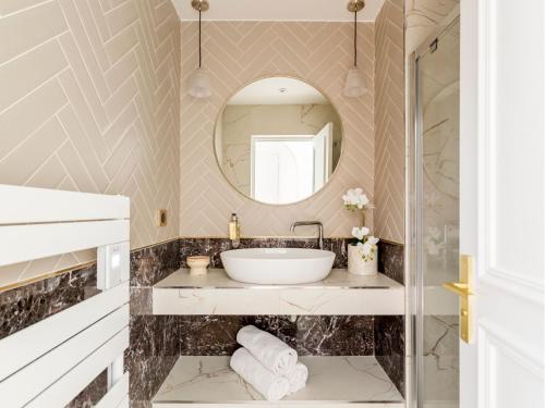 merveil luxury suite marais republique