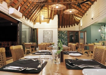 sobhengu lodge by dream resorts