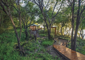 sobhengu lodge by dream resorts