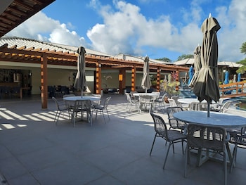 condo with pool 450m from the beach in itacimirim vbrs