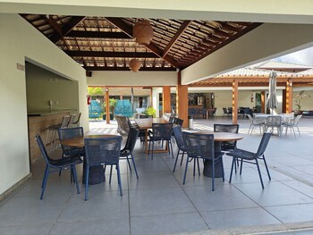 condo with pool 450m from the beach in itacimirim vbrs