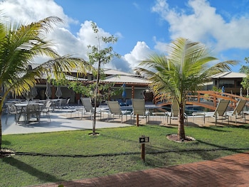 condo with pool 450m from the beach in itacimirim vbrs