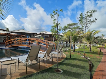 condo with pool 450m from the beach in itacimirim vbrs