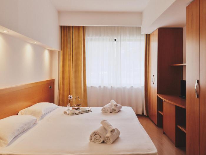 hotel planet international
