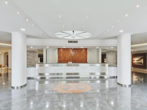 hotel planet international