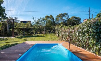 elegant and complete chalets in imbituba rel
