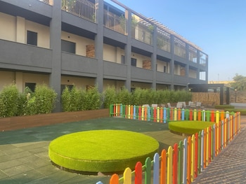 paradisea club and residences