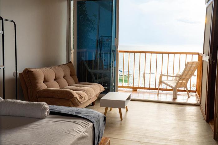 mar baru beach house