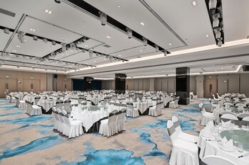 k international hotel