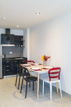 Modern Condo - 1Br T1-401,,3 star