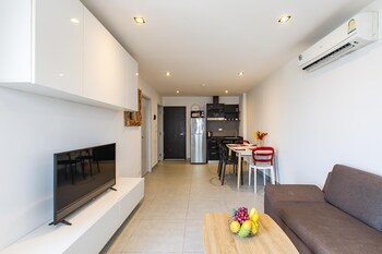Modern Condo - 1Br T1-401,,3 star