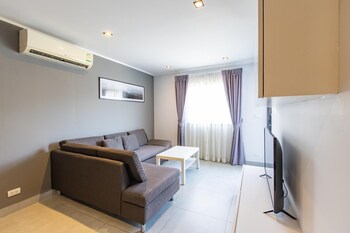 Modern Condo - 1Br T1-201,,3 star