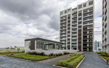 jkia luxury units