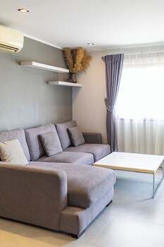 Modern Condo - 1Br T1 -501,,3 star