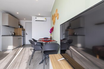 modern condo 1br and office t3 528