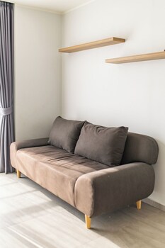 modern condo 1br and office t3 528