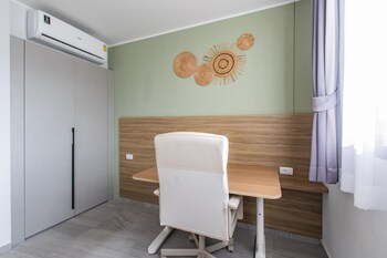 modern condo 1br and office t3 528