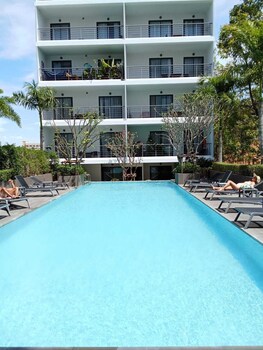 modern condo 1br and office t3 528