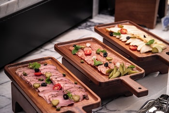 Hampton By Hilton Nanjing North Railway Station,,3 star