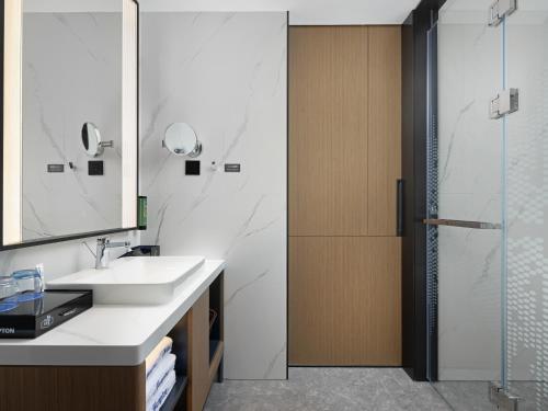hampton by hilton nanjing north railway station
