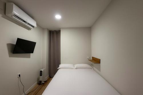 Hostal Alcorcon,,1 star
