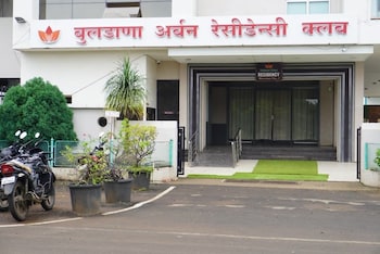 buldhana urban residency club