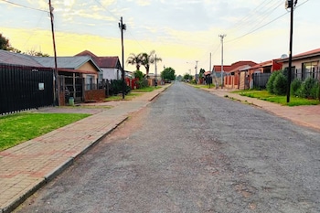 budget stays at olivia pines guesthouse