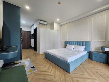 lang retreat apartment resort pool gym