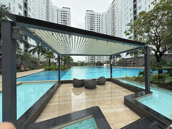 lang retreat apartment resort pool gym