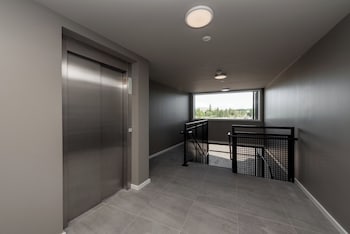 lot 7 studios and apartments